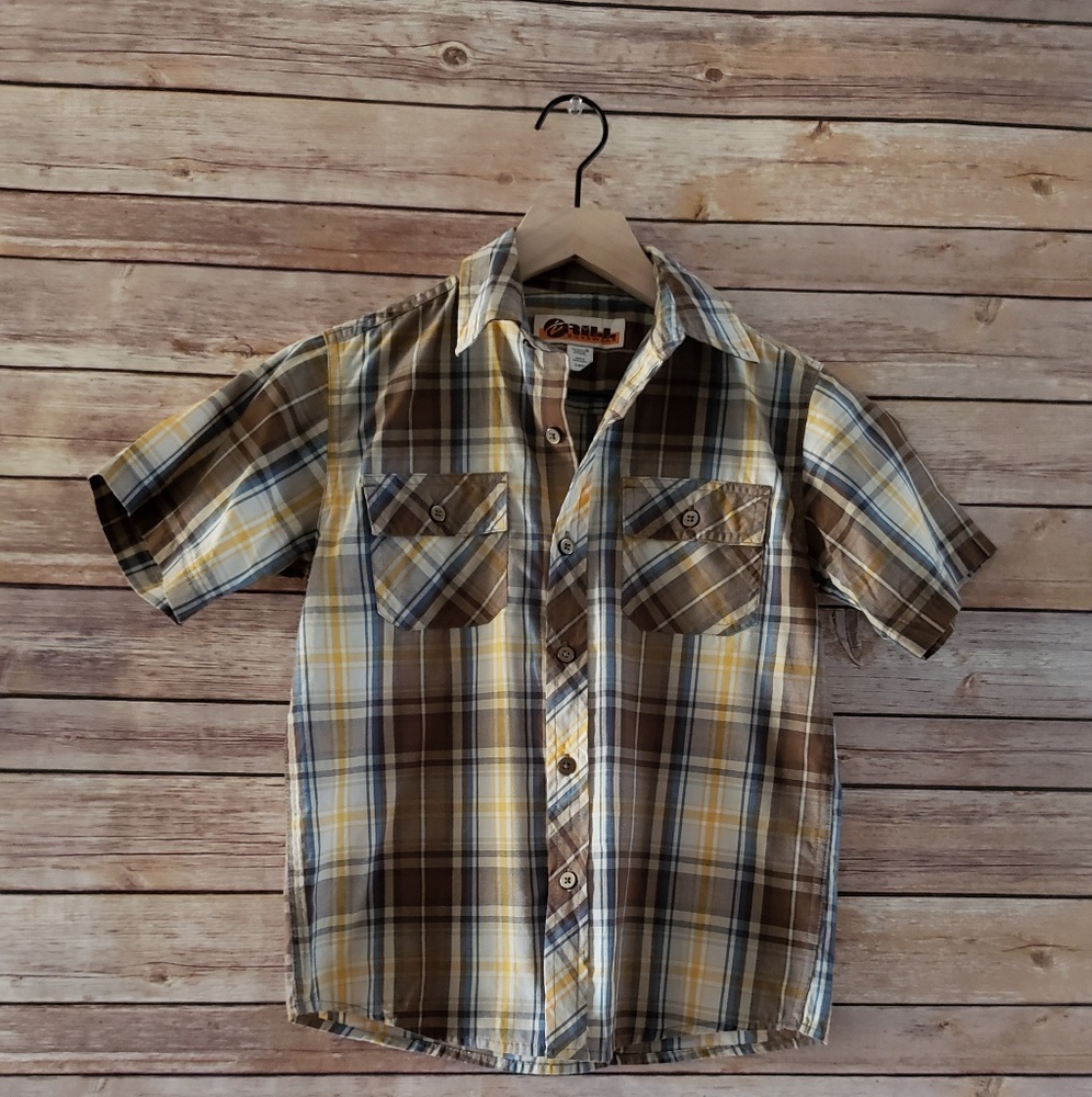 🧚‍♀️5/$30)Boys plaid button down shirt